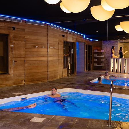 Domaine De La Foret D'Orient, Logis Hotel, Restaurant, Spa Et Golf Rouilly-Sacey Exterior photo
