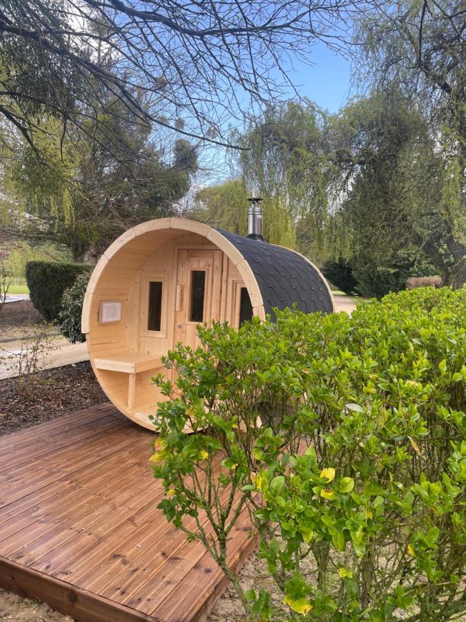 Domaine De La Foret D'Orient, Logis Hotel, Restaurant, Spa Et Golf Rouilly-Sacey Exterior photo