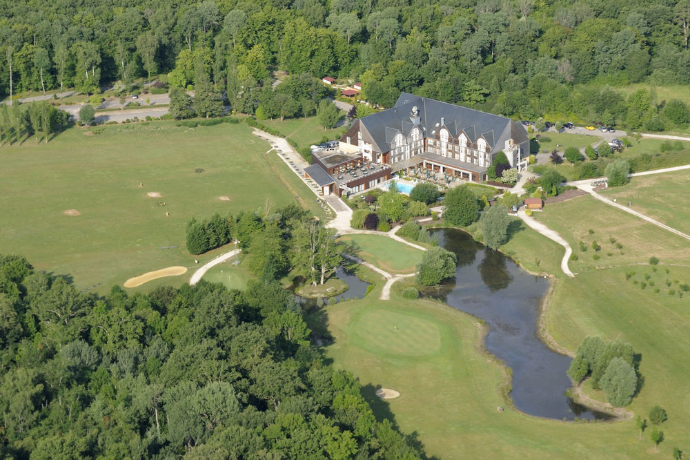 Domaine De La Foret D'Orient, Logis Hotel, Restaurant, Spa Et Golf Rouilly-Sacey Exterior photo