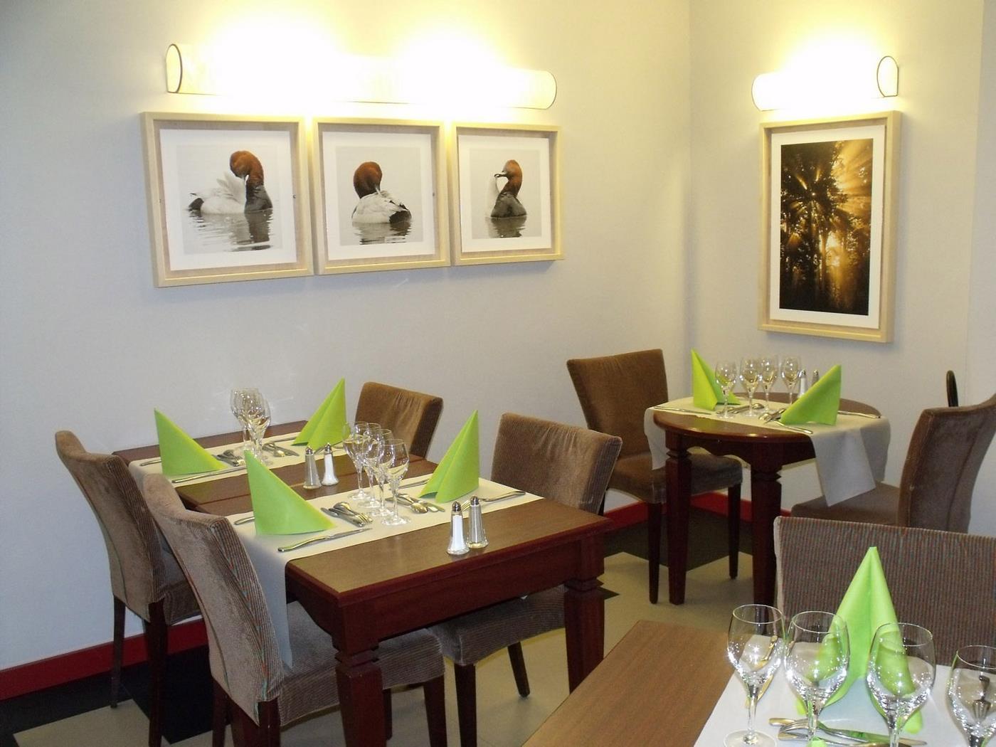 Domaine De La Foret D'Orient, Logis Hotel, Restaurant, Spa Et Golf Rouilly-Sacey Exterior photo